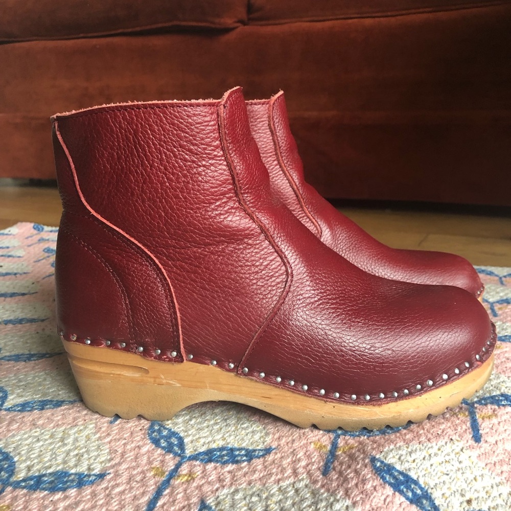 Clog Boots • Troentorps • Red Leather